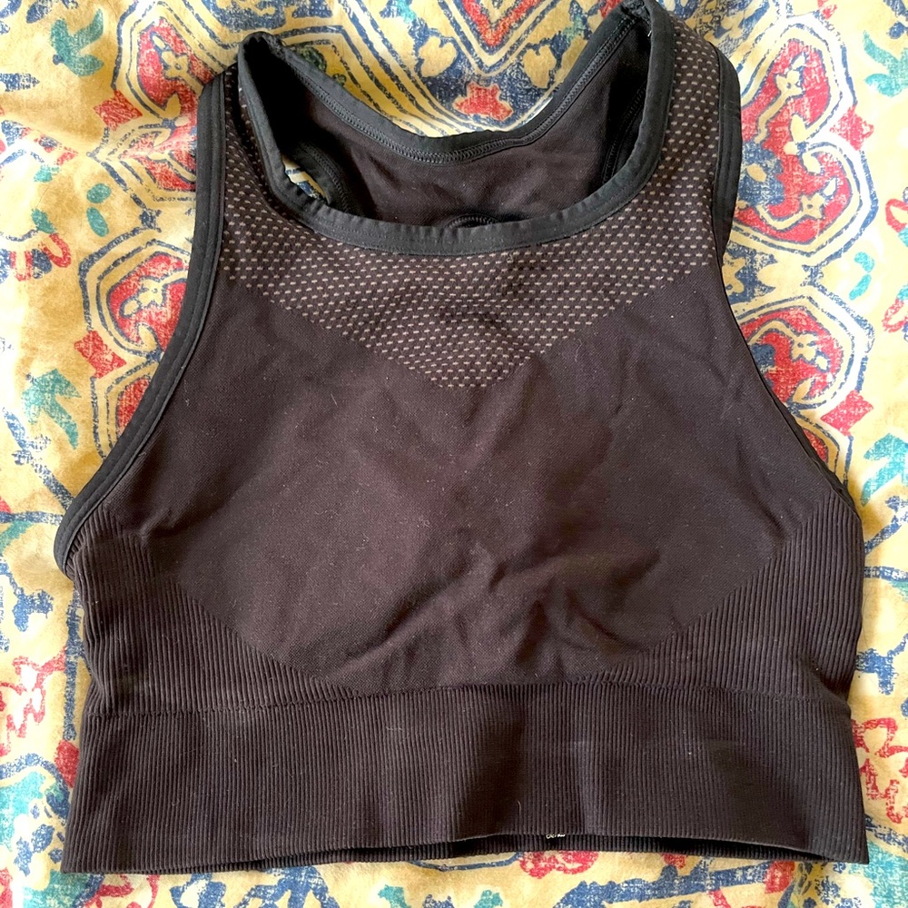 Sports bra
